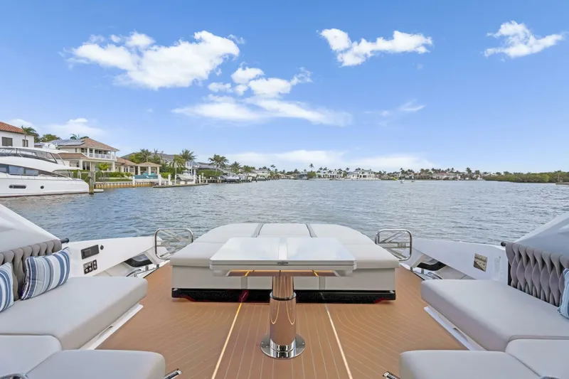  Yacht Photos Pics 2023 Sunseeker Superhawk 55 - Image 23