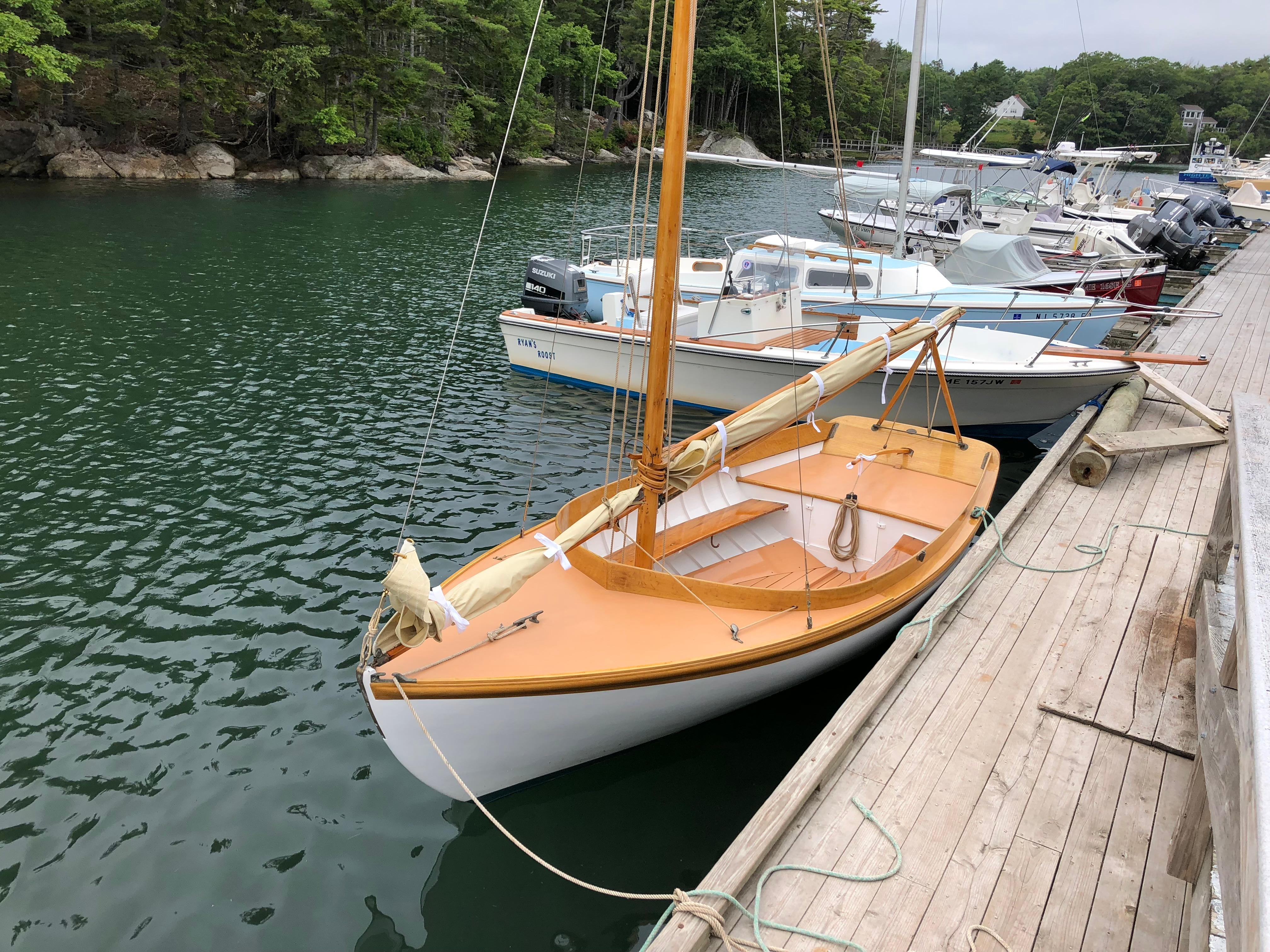 1928 Herreshoff 12 1/2 Antique and Classic for sale - YachtWorld