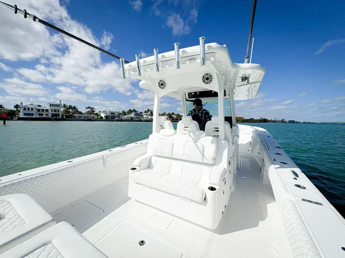  Yacht Photos Pics 2023 Hcb 39 Speciale - Image 16