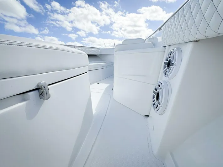  Yacht Photos Pics 2023 Hcb 39 Speciale - Image 36