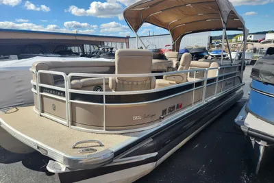 Premier 250 Intrigue