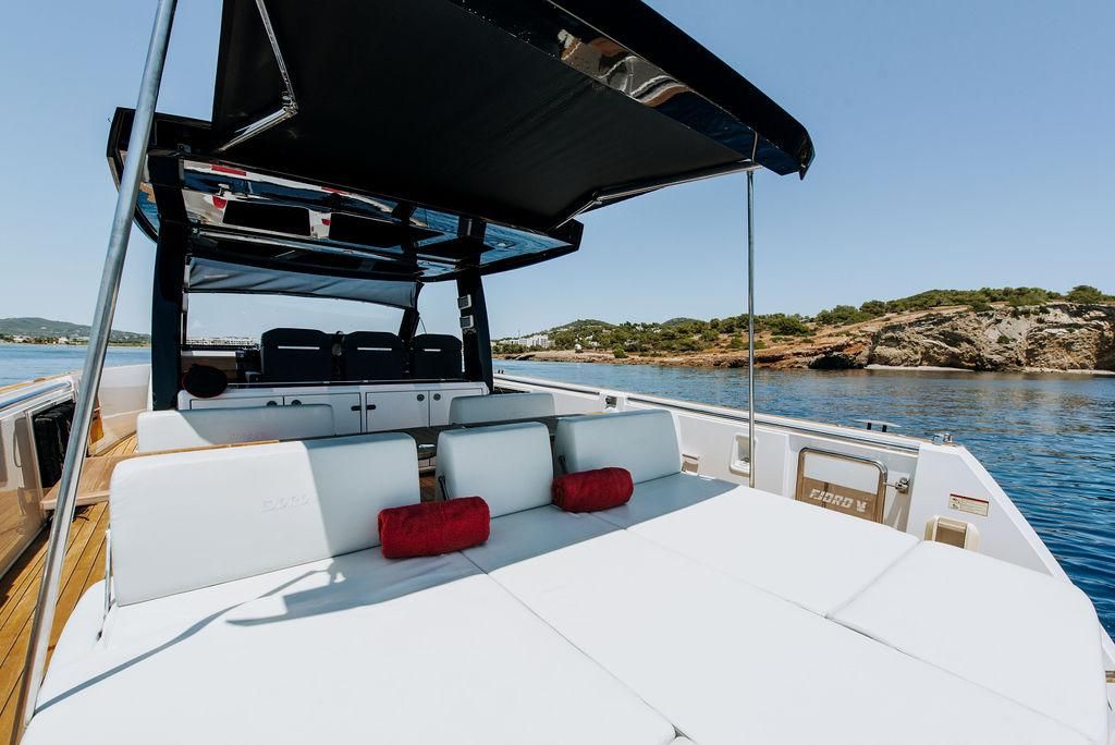 2017 Fjord 44 