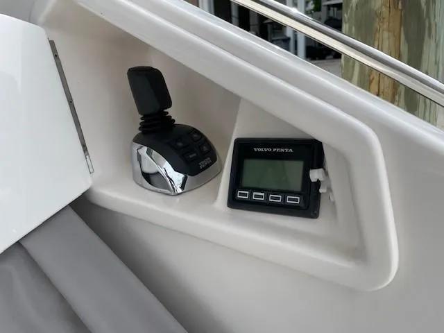 Nexlevel Yacht Photos Pics Control panel of a 2019 Tiara Yachts C53 Coupe with Volvo Penta display.