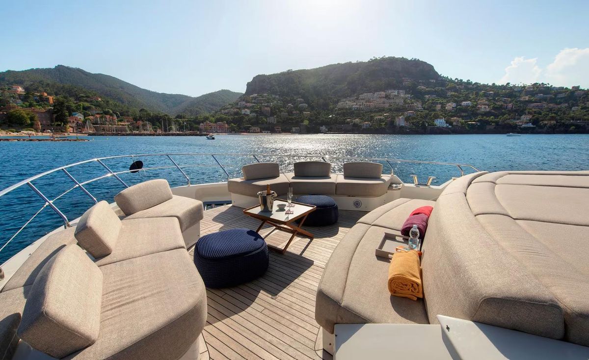2018 Monte Carlo Yachts 96 