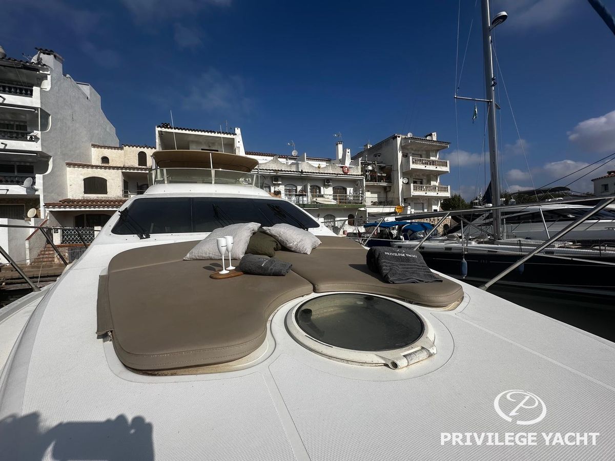 2001 Azimut 54 