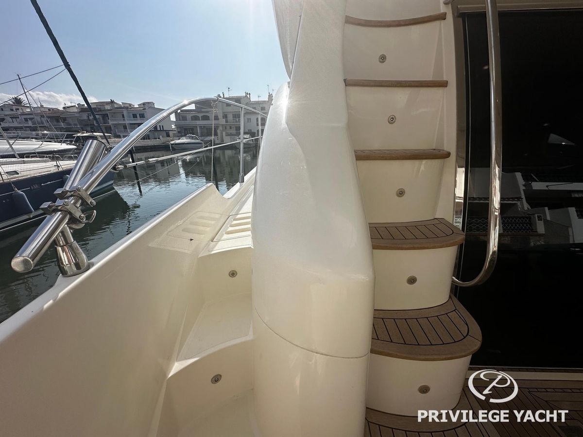 2001 Azimut 54 