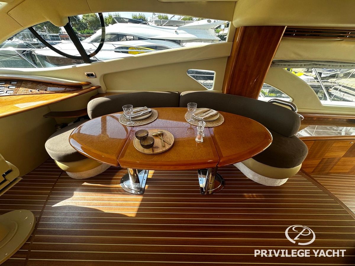 2001 Azimut 54 