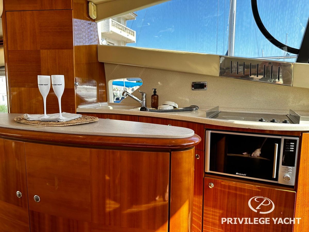 2001 Azimut 54 