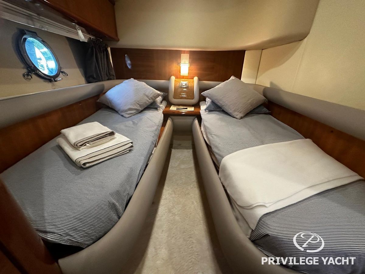 2001 Azimut 54 