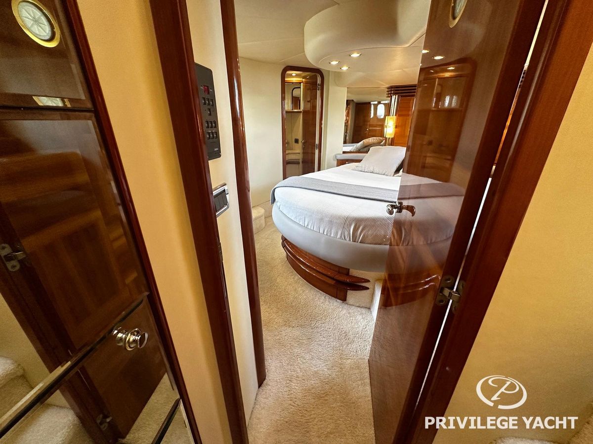 2001 Azimut 54 
