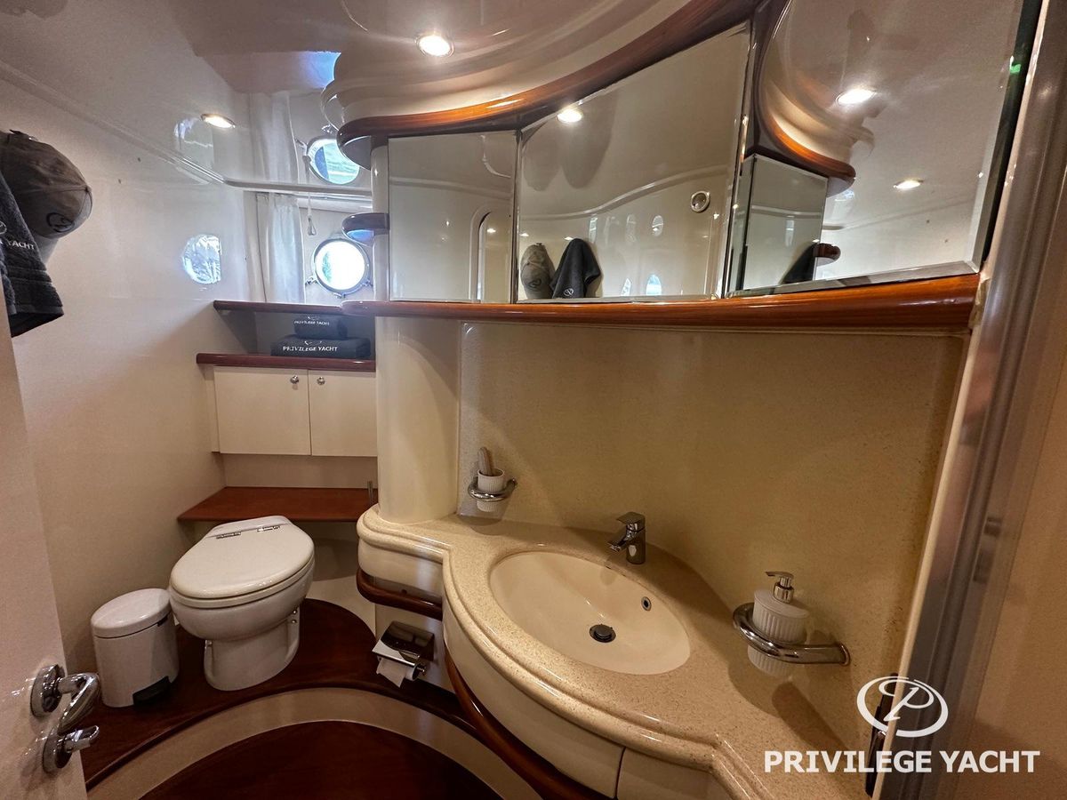 2001 Azimut 54 