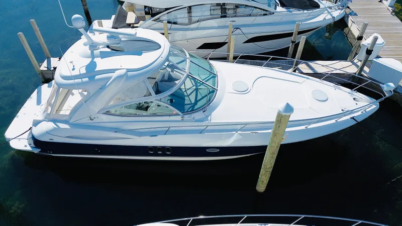 Mik Yacht Photos Pics 