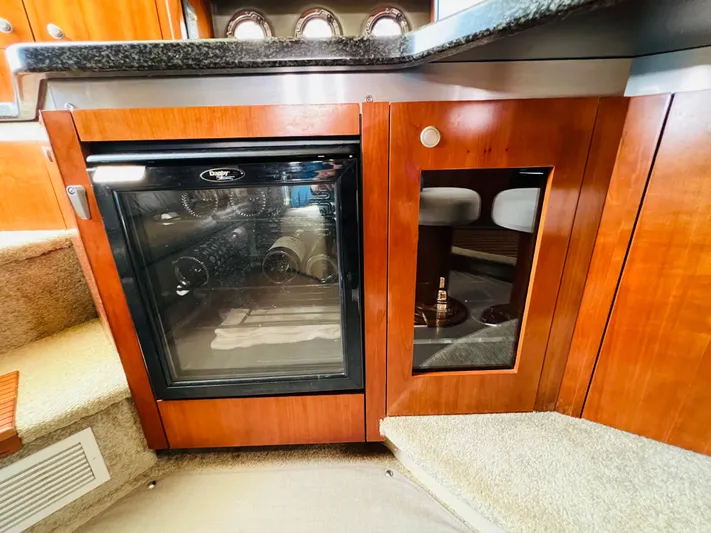 Mik Yacht Photos Pics 