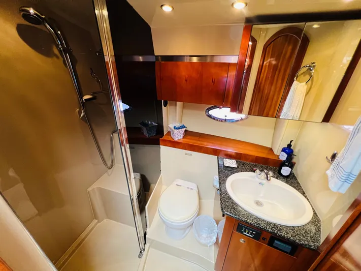 Mik Yacht Photos Pics 