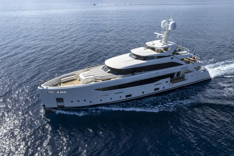 Serenity Yacht Photos Pics Luxurious 2015 Mondomarine SF40 yacht cruising on open sea.