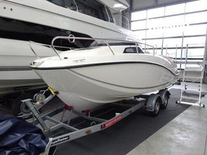 2023 Quicksilver Activ 555 Cabin