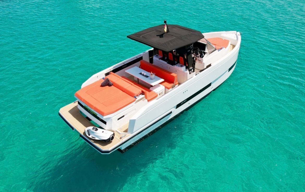 2025 De Antonio Yachts D32 OPEN