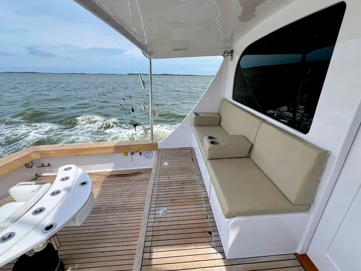 Pre Sail Yacht Photos Pics 2000 Blackwell Carolina Custom boat with spacious deck and comfortable seating.