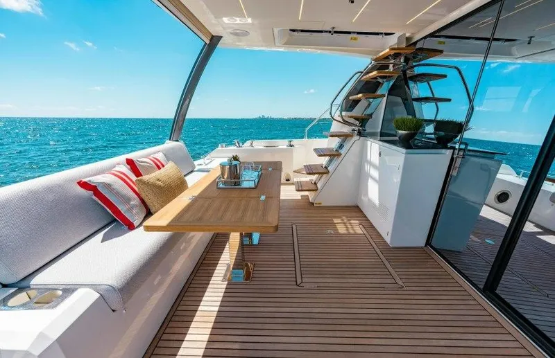 Sunspace Yacht Photos Pics Cockpit Seating