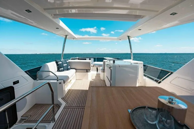 Sunspace Yacht Photos Pics Flybridge Helm