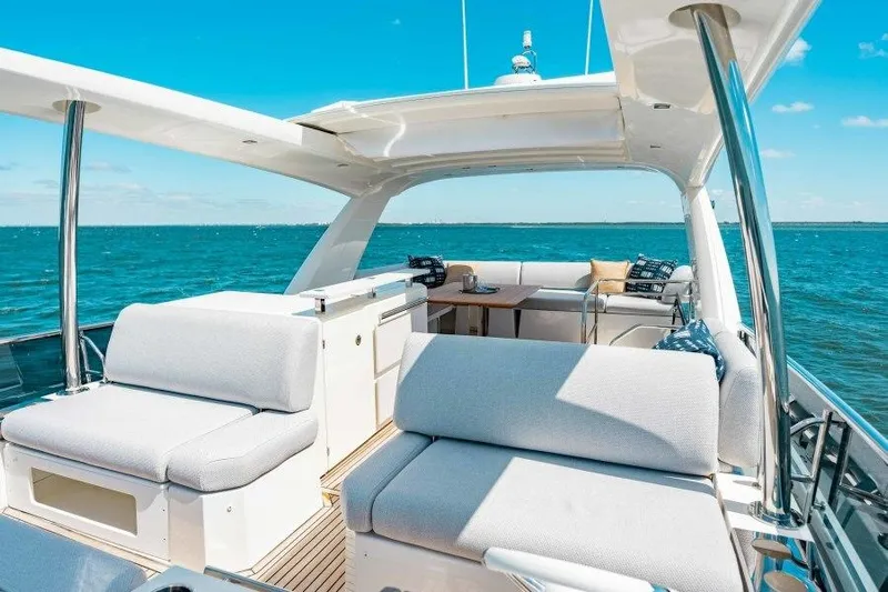 Sunspace Yacht Photos Pics Flybridge Helm Seat