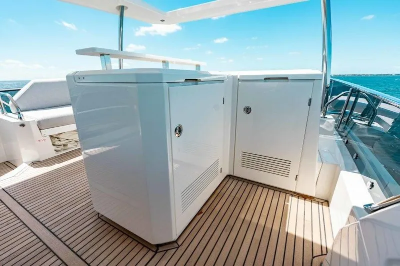 Sunspace Yacht Photos Pics Flybridge Wetbar