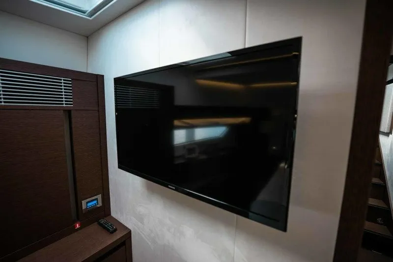 Sunspace Yacht Photos Pics VIP Stateroom