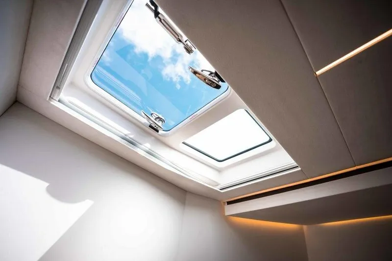 Sunspace Yacht Photos Pics VIP Stateroom