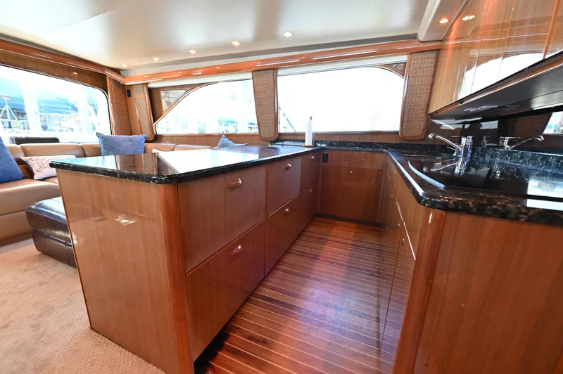 Clamaholic Yacht Photos Pics 