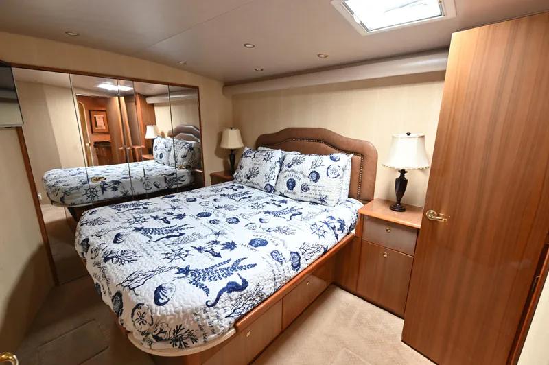 Clamaholic Yacht Photos Pics 