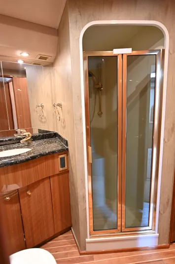 Clamaholic Yacht Photos Pics 