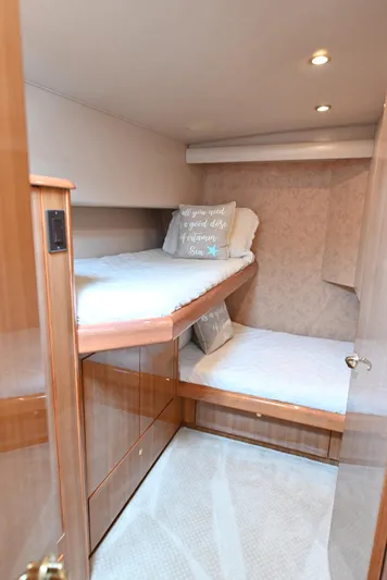 Clamaholic Yacht Photos Pics 