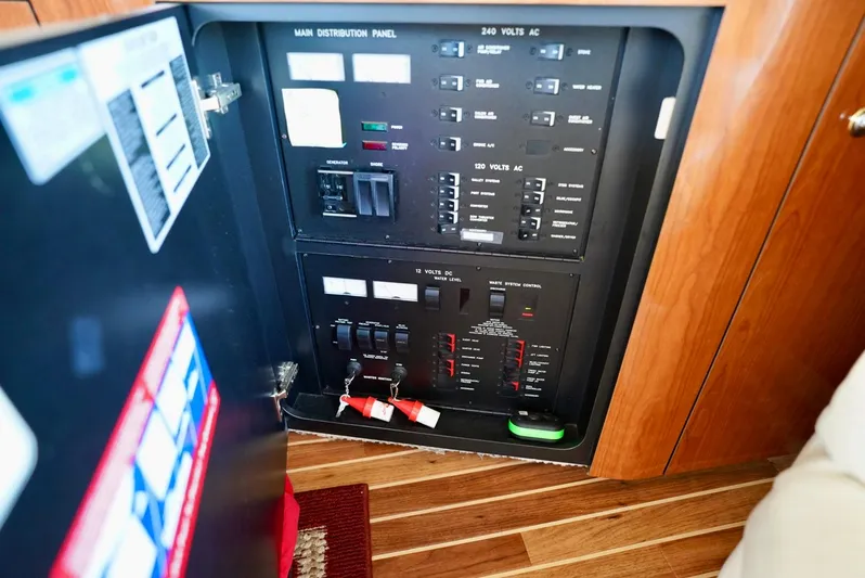 Cheaper II Keep Her Yacht Photos Pics 