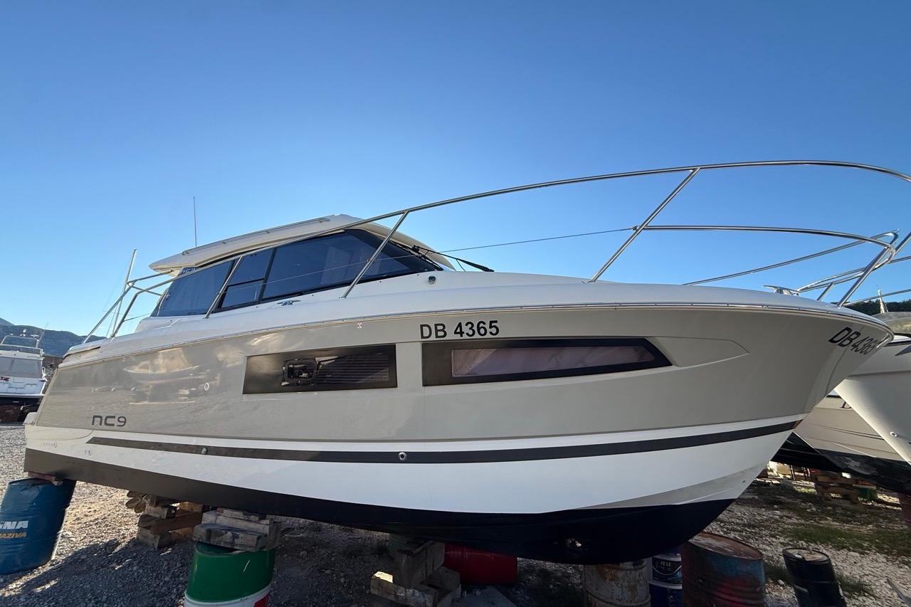 2018 Jeanneau NC 9