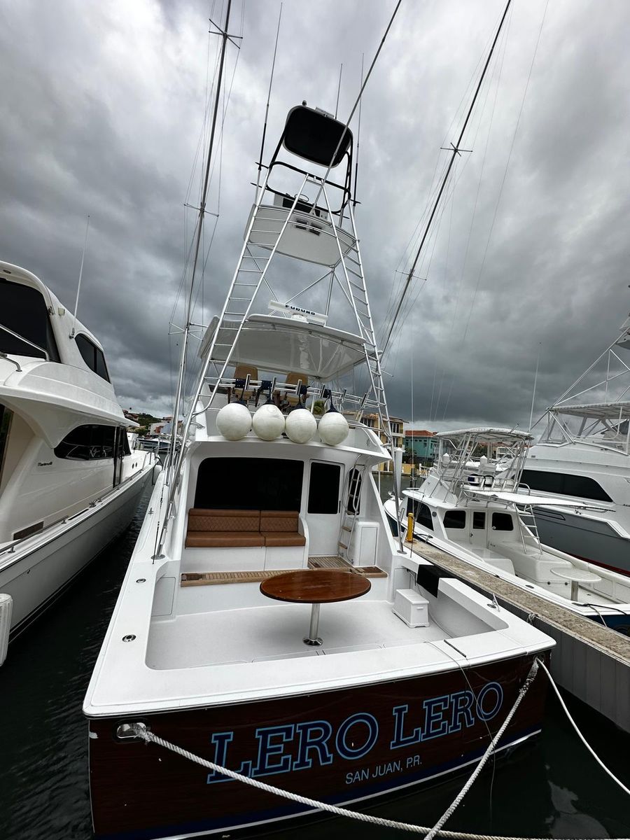 2003 Viking 52 