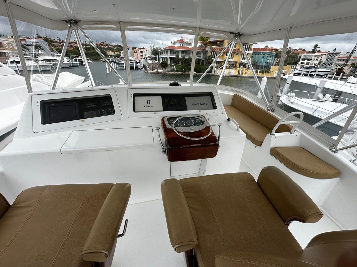 2003 Viking 52 