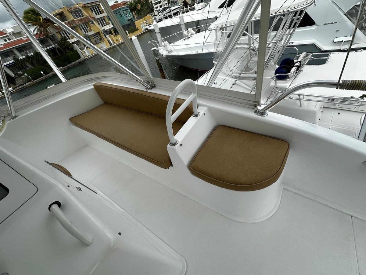2003 Viking 52 