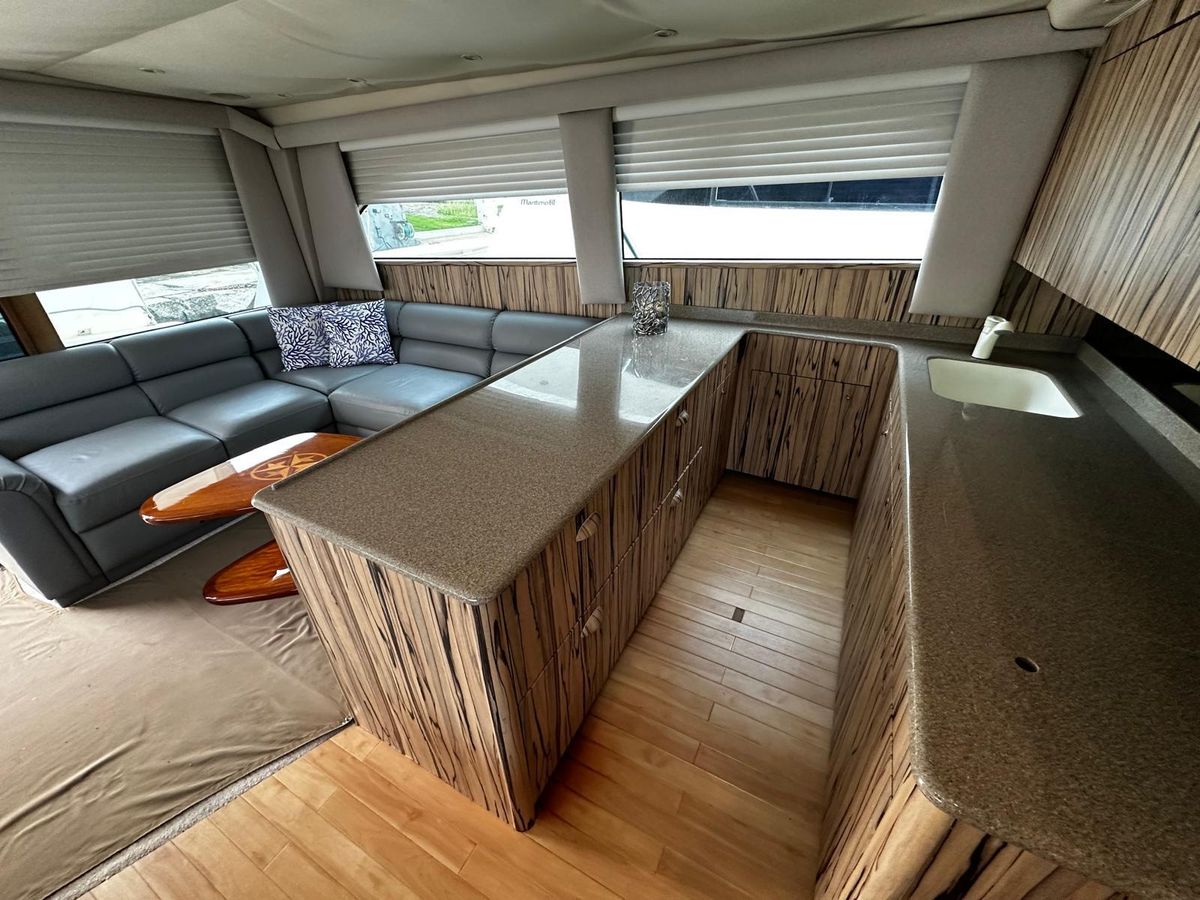 2003 Viking 52 