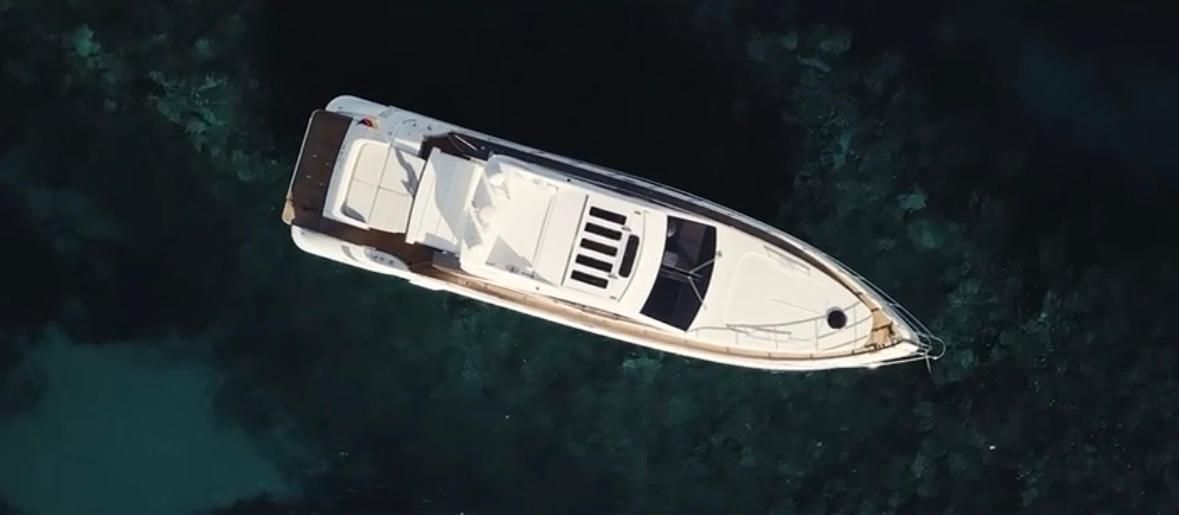 2005 Azimut 70 