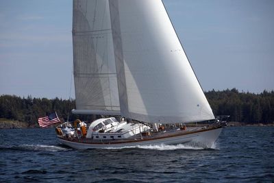 Hinckley OceanCruising 52