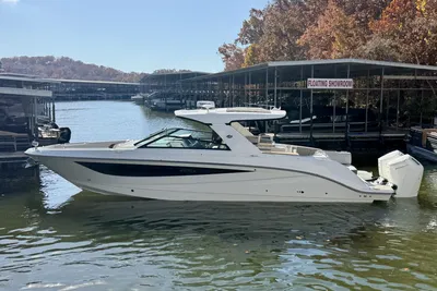 Sea Ray SLX 400 Outboard