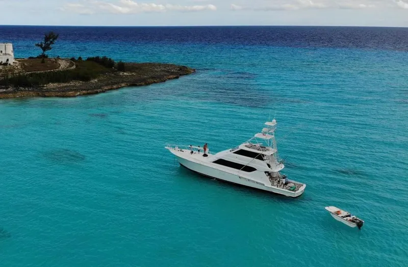 Mrs. Z Yacht Photos Pics 