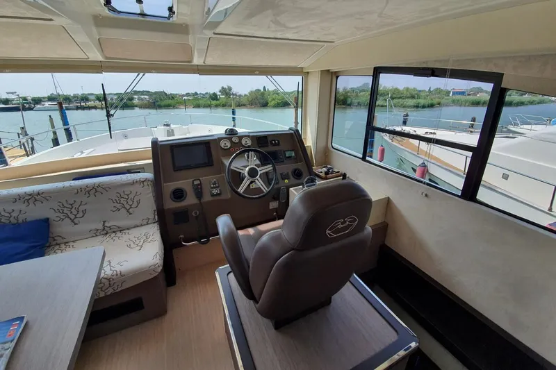  Yacht Photos Pics Cranchi Eco Trawler 53 LD - D Yachts