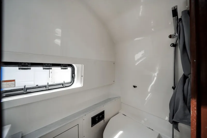 Suzanne Yacht Photos Pics 