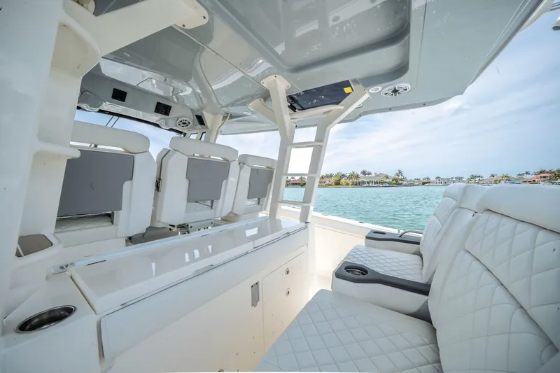 Suzanne Yacht Photos Pics 