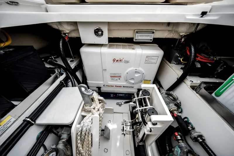 Suzanne Yacht Photos Pics 