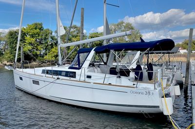 2023 Beneteau Oceanis 38.1