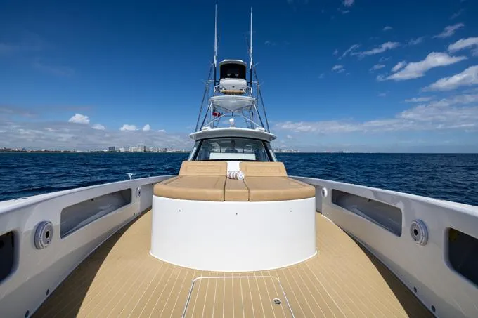 Drop Out Yacht Photos Pics 