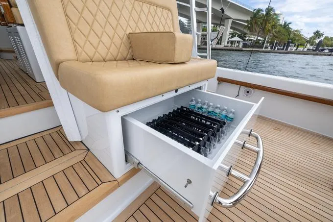 Drop Out Yacht Photos Pics Drink Locker