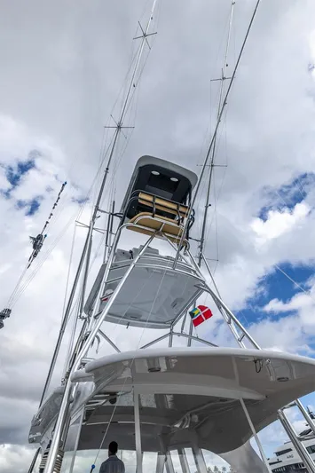 Drop Out Yacht Photos Pics Tower Detail